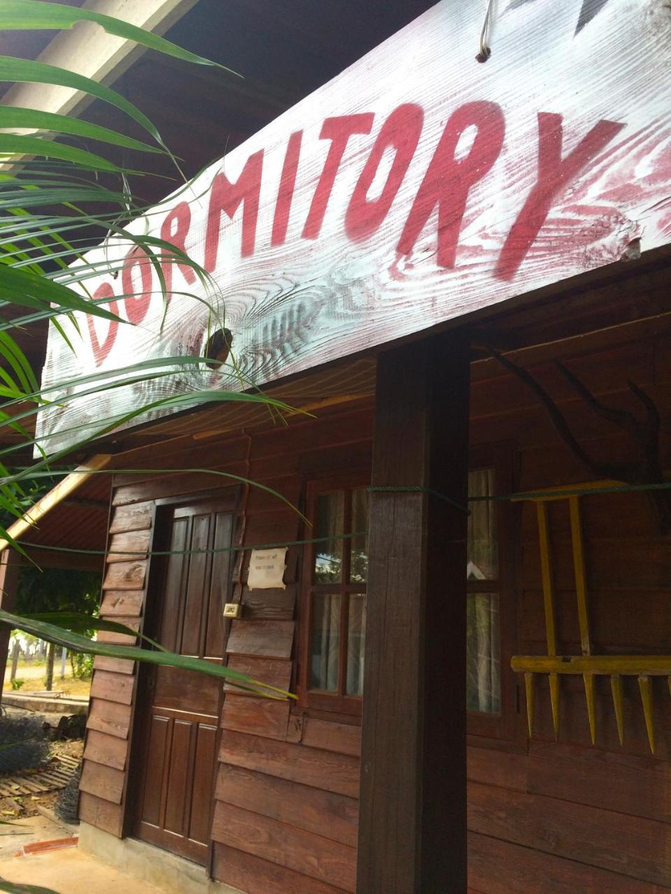 Sabaidee Guesthouse & Restaurant Nam Theun Esterno foto
