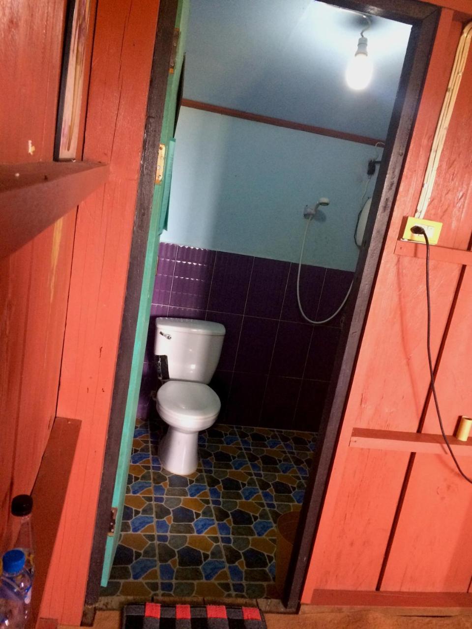 Sabaidee Guesthouse & Restaurant Nam Theun Esterno foto