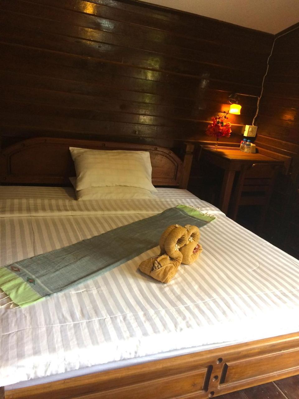Sabaidee Guesthouse & Restaurant Nam Theun Esterno foto